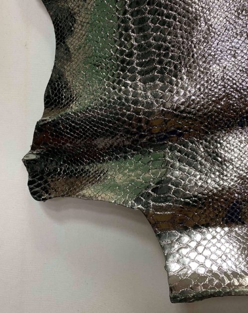 Galanterinė oda - metalik, blizgi, dekoruota, 0,8mm, 52x50 - Image 2