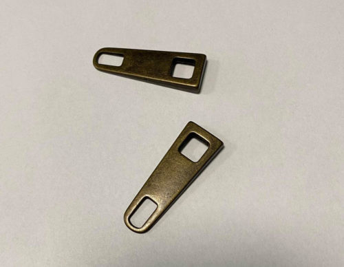 Užtrauktuko galvutės liežuvėlis - Italija, 43mm, žalvario spalva (tamsesnė) - Image 3
