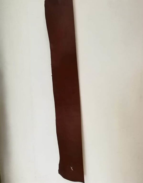 Diržinė oda - rudai rausva, standi, smulkūs defektai, 4,0-4,5mm, 155x25 - Image 2
