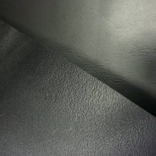 Diržinė oda - juoda, augalinio rauginimo, vidut. minkštumo 3,2-3,4mm, 133dm2 - Image 3