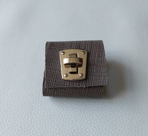 Lock - Italy, light gold color - Image 3