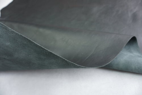 Galanterinė oda - juoda, minkšta, 1,2mm, 110x90 - Image 4