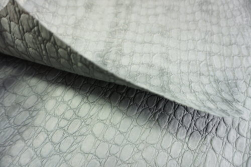 Galanterinė oda - kroko imitacija, pilka, 1,1mm, 180x80 - Image 3
