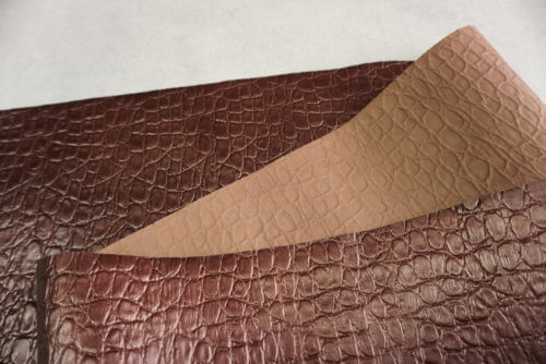 Galanterinė oda - kroko imitacija, ruda, minkšta, 0,8mm, 155x60 - Image 4