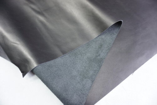 Galanterinė oda - juoda, minkšta, 0,9mm, 144x56 - Image 3