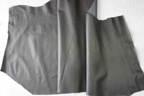 Galanterinė oda - juoda, matinė, 0,9-1mm, 160x74 - Image 2
