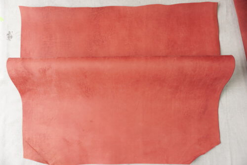Galanterinė oda -  raudona, marga, matinė, kieta, 1,6mm, 106x97 - Image 2