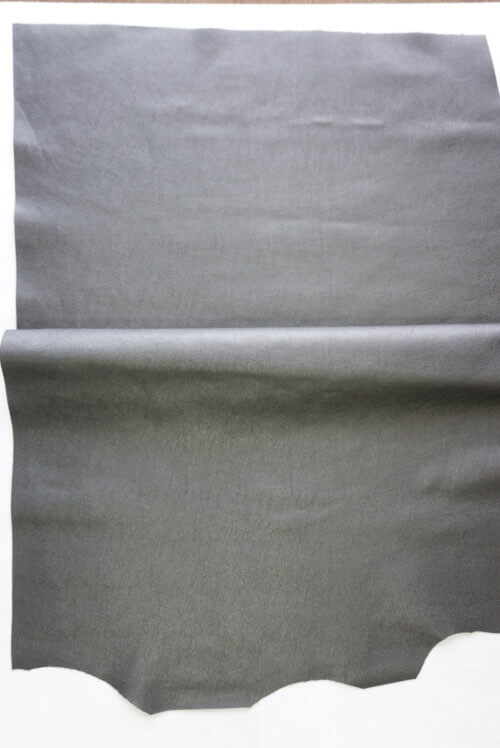 Galanterinė oda - juoda, fakt., minkšta, 1,5mm, 129x80 - Image 2