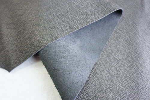 Galanterinė oda - juoda, fakt., minkšta, 1,5mm, 129x80 - Image 3