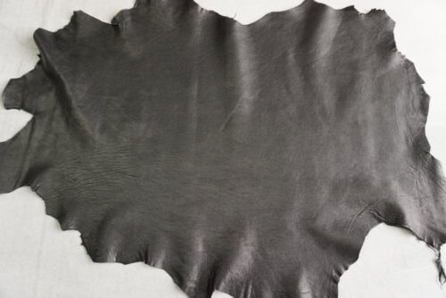 Galanterinė oda - juoda, nat. faktūros, 1,0-1,1mm, 85x55 - Image 2