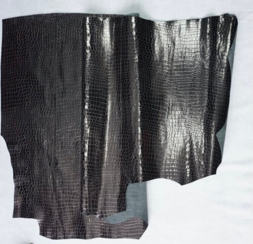 Galanterinė oda - gyvatės rašto, lakinė, juoda, minkšta, 1,3mm, 133x73 - Image 4