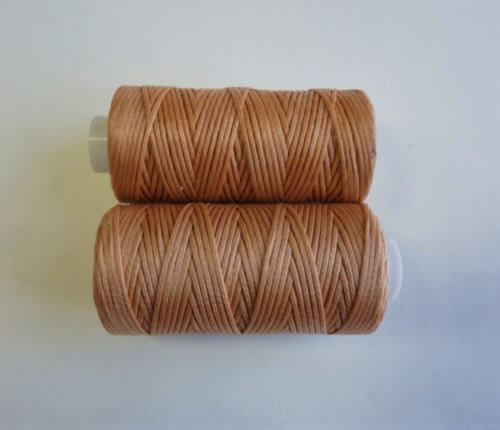 Vaškiniai siūlai - šv. rudi, 0,8mm, 50m - Image 2