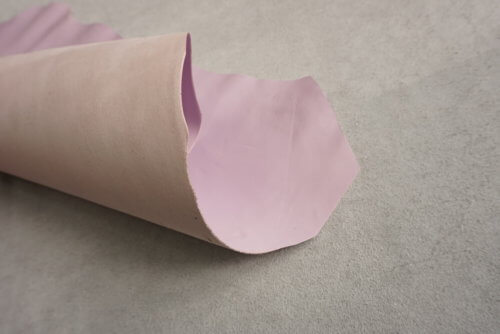 Galanterinė oda - šviesiai violetinė, vidut. minkštumo, 0,7mm, 55x53 - Image 3