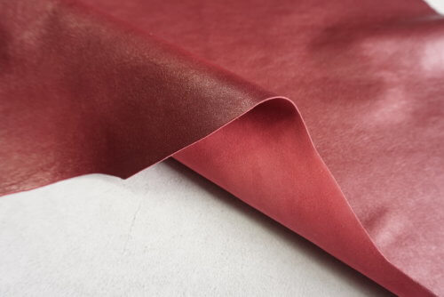 Drabužinė/galanterinė oda - bordo, blizgi, minkšta, 0,9mm, 60x60 - Image 4