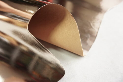 Haberdashery leather - light gold, mirror effect, medium hardness, 0,8mm, 51x48 - Image 4