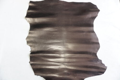 Galanterinė oda - juoda, blizgi, vidut. kietumo, 0,8mm, 66x56 - Image 2