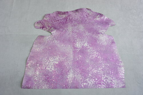 Galanterinė oda - dekoruota, violetinė, minkšta, 0,9mm, 46x46 - Image 2