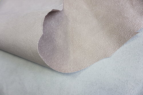 Galanterinė oda - šv. pilka, fakt., vidut. kietumo, 0,8mm, 84x56 - Image 3