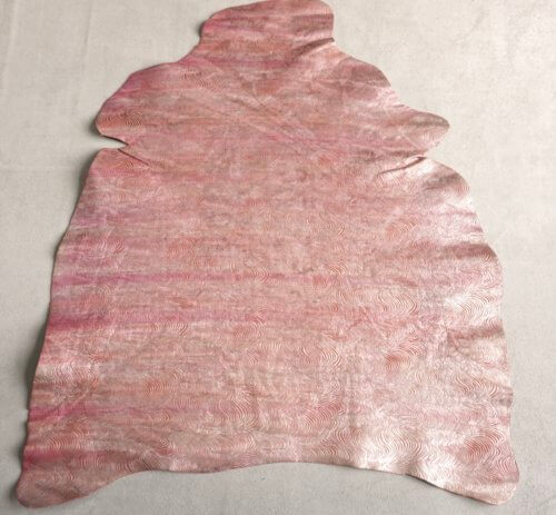 Galanterinė oda - dekoruota, rožinė, minkšta, 1,1mm, 63x49 - Image 2