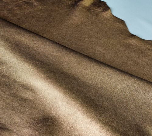 Galanterinė oda - auksinė, dekoruota, minkšta, 1,3mm, 83x80 - Image 2