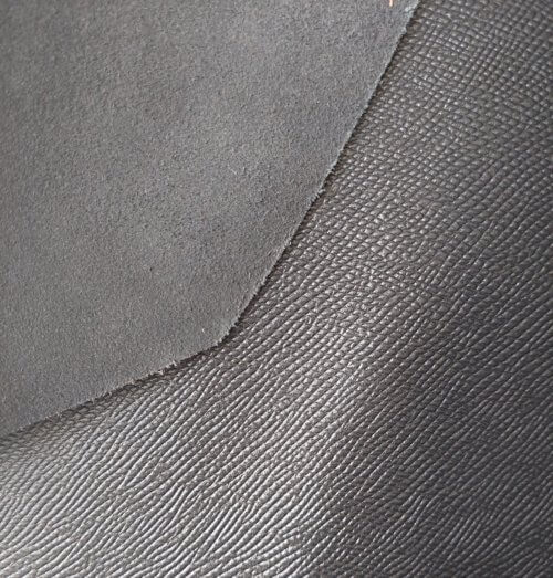 Galanterinė oda - juoda, vidut. kietumo, faktūrinė, 1,3mm, 114dm2 - Image 2
