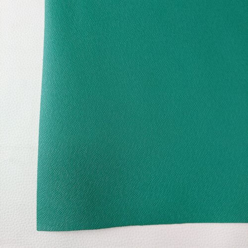 Galanterinė oda - Žalia, su faktūra, kietoka 1,3mm, 120x87 - Image 3