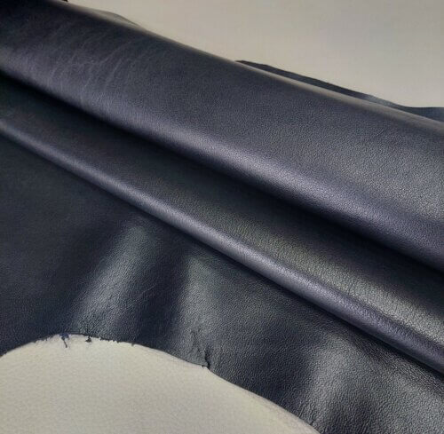 Clothing leather - black, soft, medium shiny, 0,8-1,0mm - Image 2