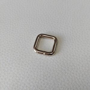 Žiedelis - Italija, 15mm, keturkampis, 5 galimos spalvos