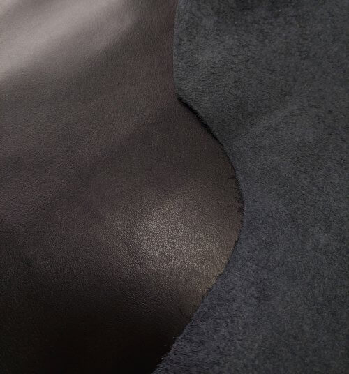 Galanterinė/Avalyninė oda - Juoda, kietoka, 1,3-1,4mm, 130x76 - Image 2