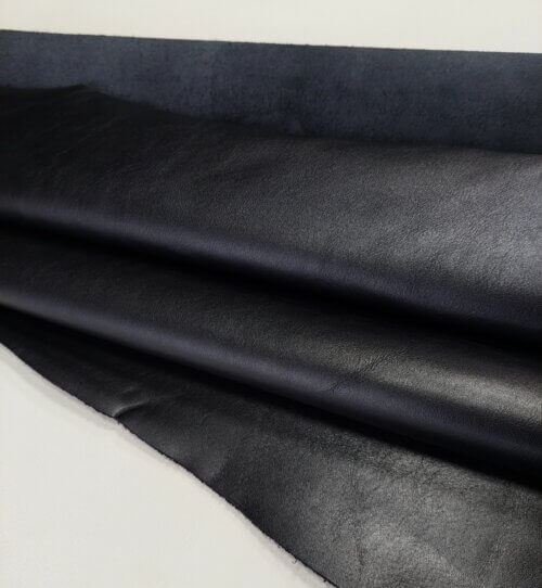 Galanterinė oda - Juoda, vidut. minkštumo, lygi, 1,4-1,6mm, 100x70 - Image 3