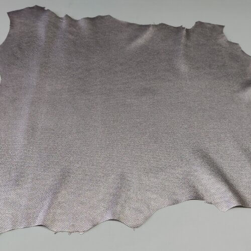 Galanterinė/drabužinė oda - Šviesiai ružava, blizgi, perforuota, minkšta, 1,0-1,1mm, 90x70cm - Image 3