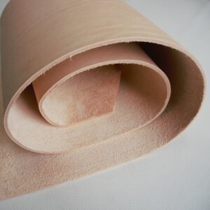 Diržinės odos juostos - augalinio rauginimo, nedažyta, vidutinio minkštumo, 3,5mm