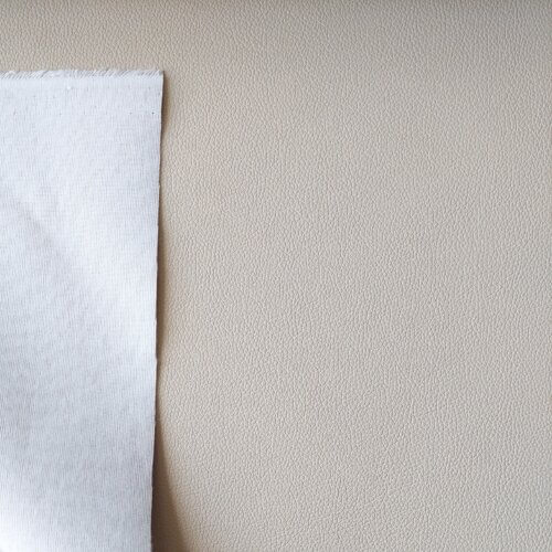 Artificial leather  – Beige, Medium texture, 1,0mm - Image 4