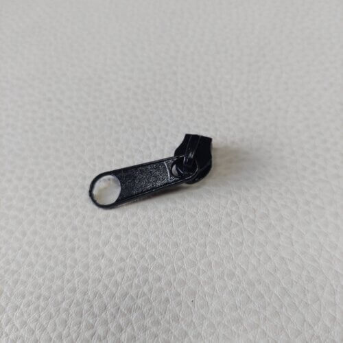 Plastikinio užtrauktuko galvutė ir liežuvėlis - 5 dydžio, juodinto nikelio spalva - Image 3