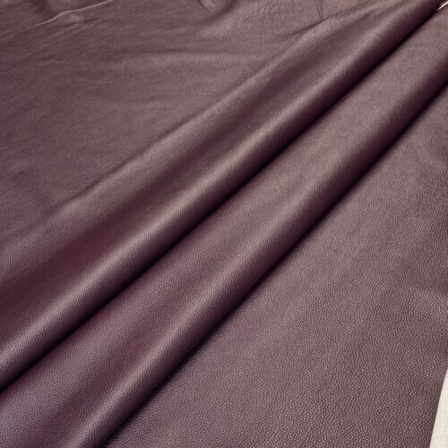 Haberdashery/shoes leather - bordeaux, soft, small textured,1,6mm - Image 3