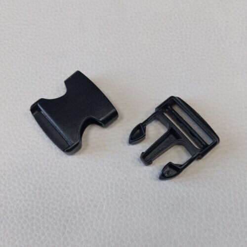 Plastikinė sagtis - Italija, juodos matinės spalvos, 32mm - Image 2