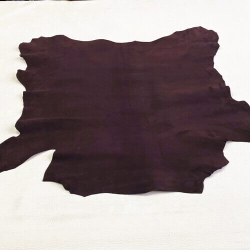 Galanterinė oda - zomšas, tamsiai bordo, aukšta kokybė, 31-35dm2, 0,9-1,1mm - Image 2
