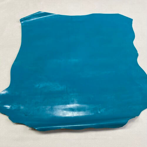 Haberdashery/clothes leather -electric color, medium soft, shiny, plain, 0,6mm - Image 2