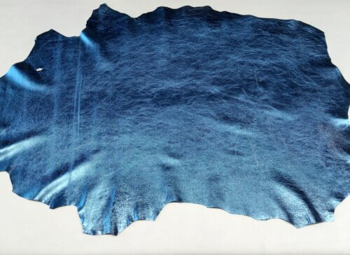 Haberdashery/clothing leather - Blue, shiny, soft, 0,7mm, 110x75cm - Image 2