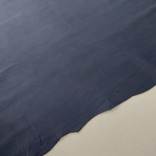 Haberdashery/Clothing leather - Dark blue, very soft, 0,6-0,7mm, 40-42dm2 - Image 4