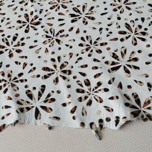 Haberdashery/Clothing leather - Decorated, soft, 0,6-0,7mm, 100x75cm - Image 3