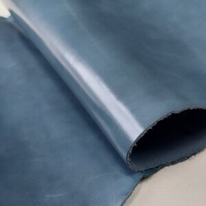Vegetable tanned leather - Blue, medium rigid, "Polos" 1,8mm, 137x40cm