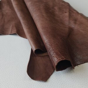 Galanterinė/drabužinė oda - Ruda, minkšta, "Sendinto tipo", natūralaus veido, 1,0mm, 80x65cm