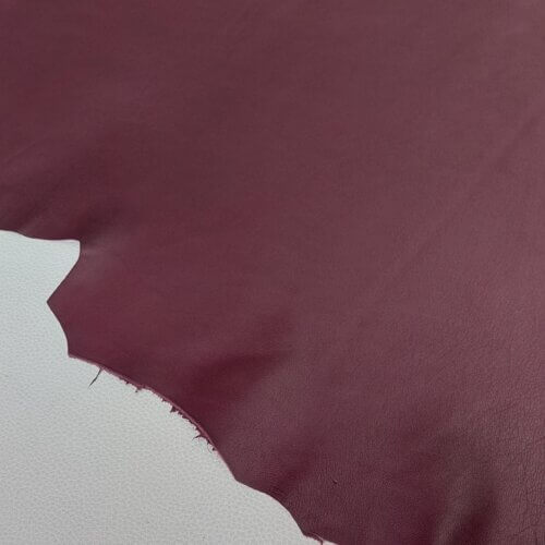 Galanterinė/drabužinė oda - Bordo, minkšta, lygi, 0,7mm - Image 3