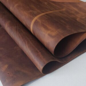 Galanterinė oda – „Crazy Horse”, ruda, minkšta, 1,8mm