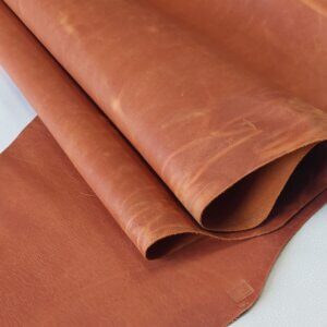 Galanterinė oda – „Crazy Horse”, šviesiai ruda, minkšta, 1,2-1,4mm